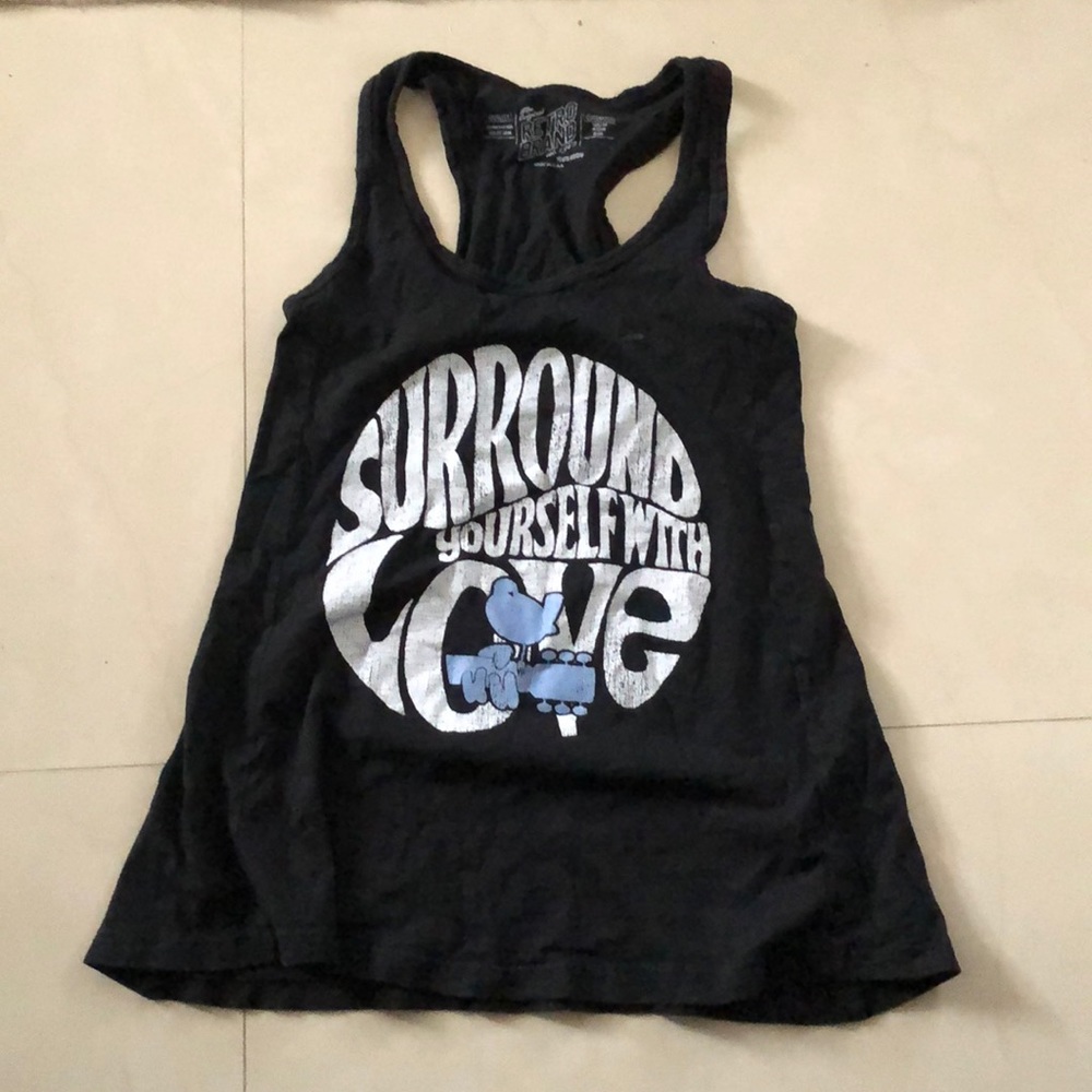 Black graphic muscle tee